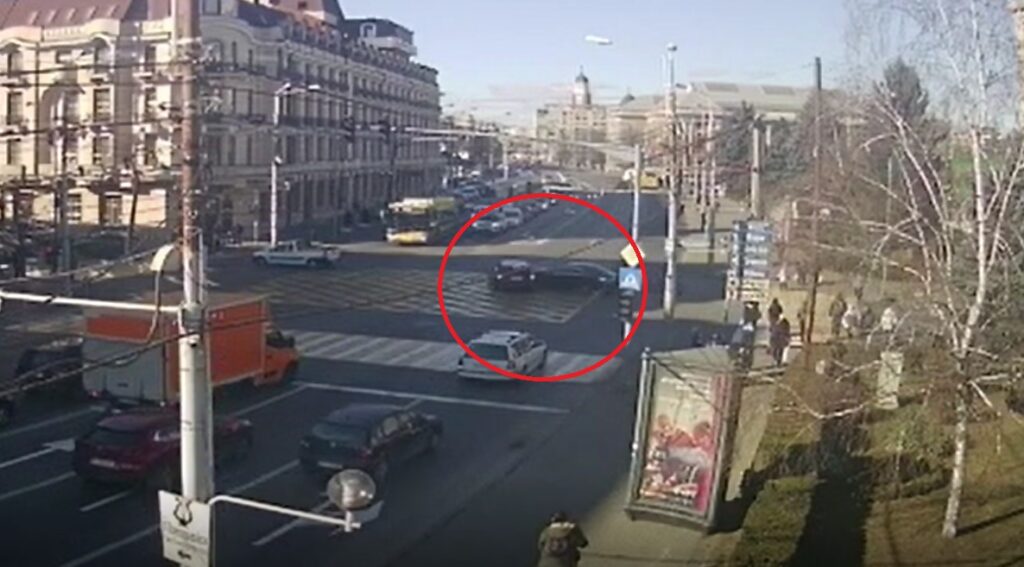 EXCLUSIV: VIDEO cu momentul accidentului din centrul Ploieștiului