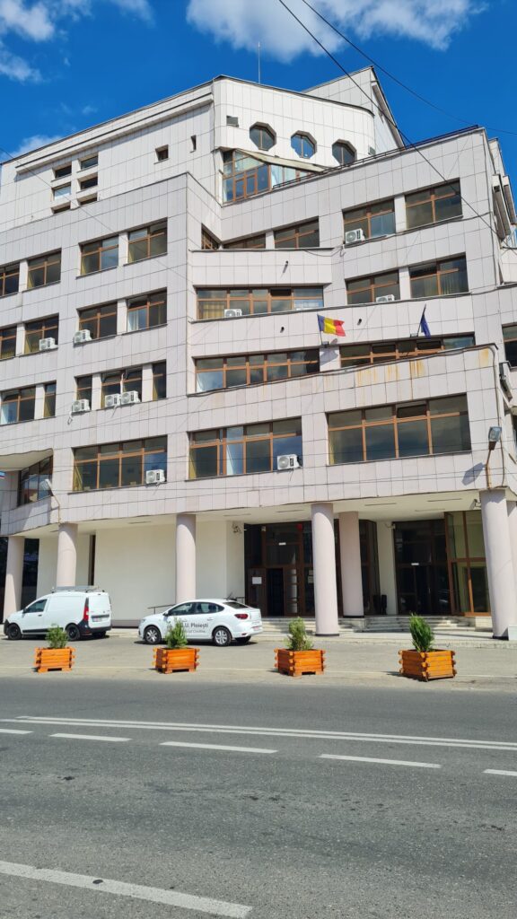 SGU Ploiești și-a mutat sediul în fostul sediu PECO. Vezi unde poți depune solicitări pentru spații verzi și cimitire