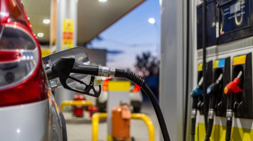 PSD împinge în Parlament pe ultima sută de metri prelungirea reducerii accizei la motorină pentru ca prețurile să nu crească de la 1 iulie (surse)