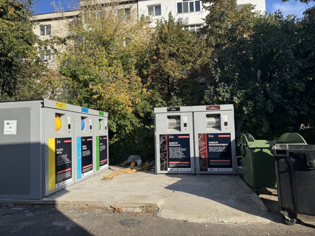 11,7 MILIOANE DE LEI ÎNGROPATE ÎN BETON? Insulele ecologice ale lui Polițeanu, investiția care arată modern, dar pe care ploieștenii nu o pot folosi!