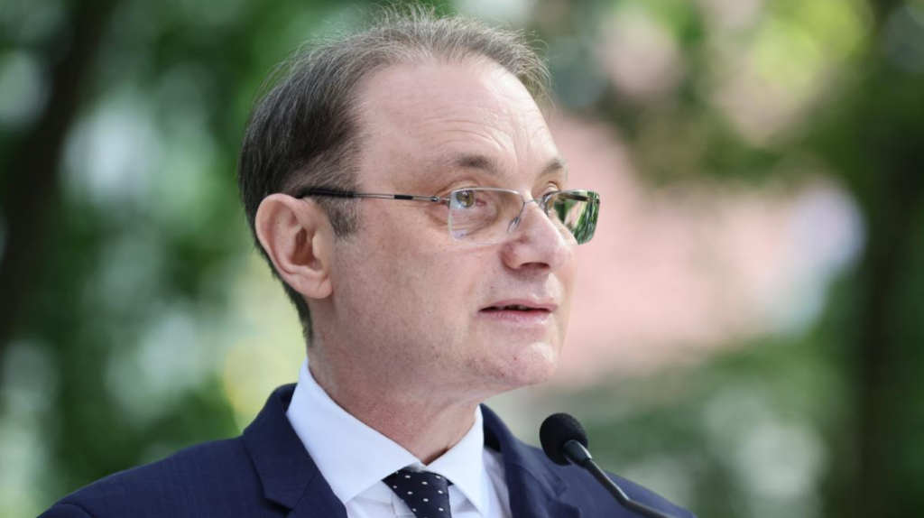 Lista oficială a Guvernului Luca Niculescu a fost depusă în Parlament. Cine sunt miniștrii care intră la votul de învestitură